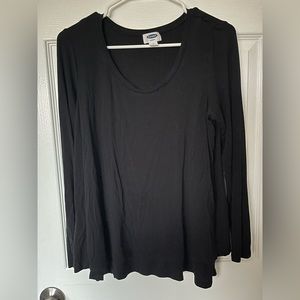 Black Old Navy nursing shirt